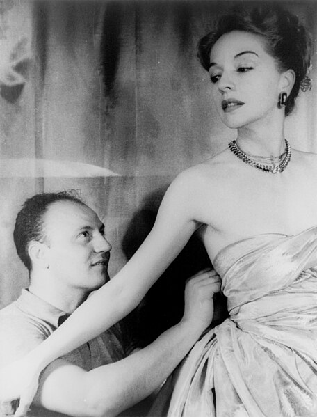 File:Pierre Balmain and Ruth Ford, photographed by Carl Van Vechten, November 9, 1947.jpg